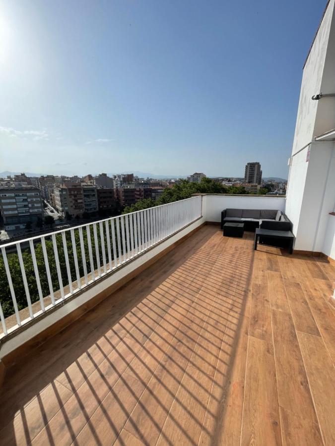 Stunning Penthouse Apartment Жирона Экстерьер фото